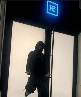 souez