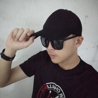 Sy9 Photo
