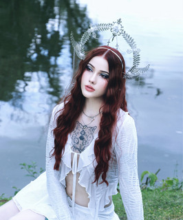 Anika Moon