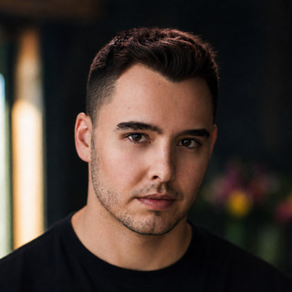 Evan Henzi