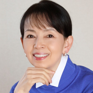 岡田奈々 poster