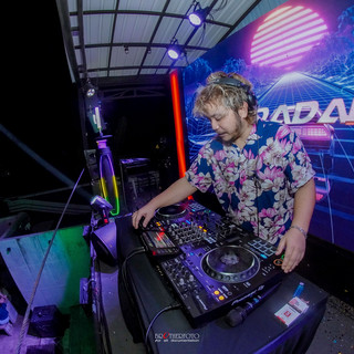 Mendadak DJ
