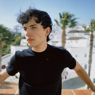 André