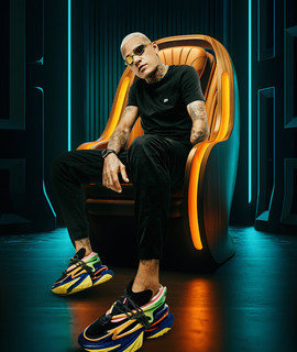 Mc Mãozinha poster