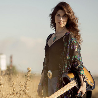 Susan Santos Photo