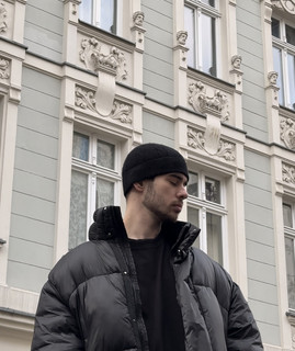 LA PLACE