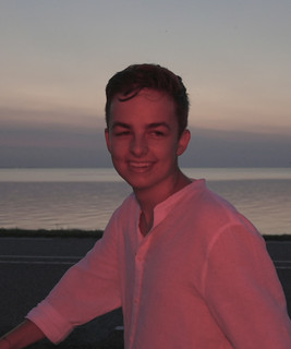 Arlow Photo