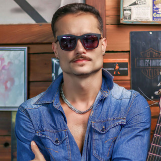 D'Fernandes