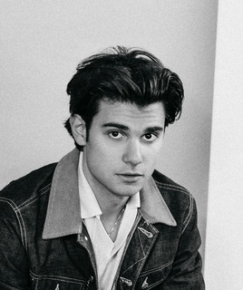 Aris Valentino