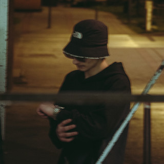 cHRI$