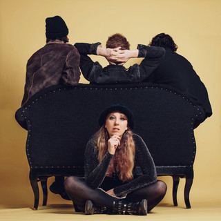 Joan & the Giants