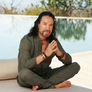 Marco Antonio Solís poster
