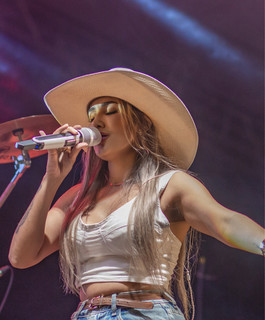 Hellen Reis