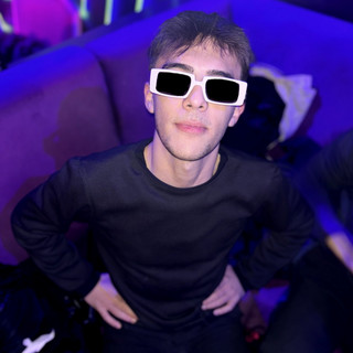 ZEHN1