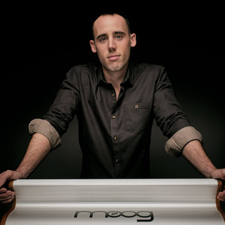 Adrià Falcó cover