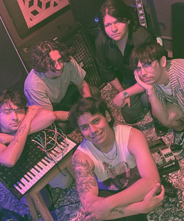 Tiene Un Arma! poster