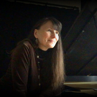 Julie Hanney Photo