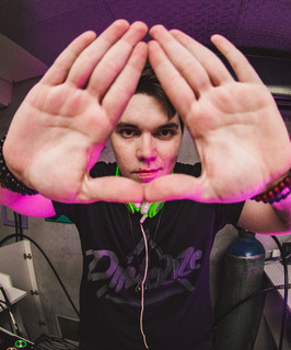 Dimerize