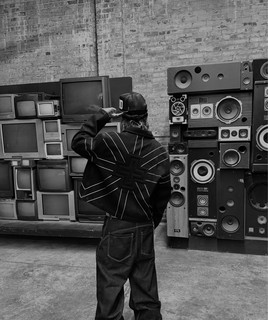 Luke Brown artist photo