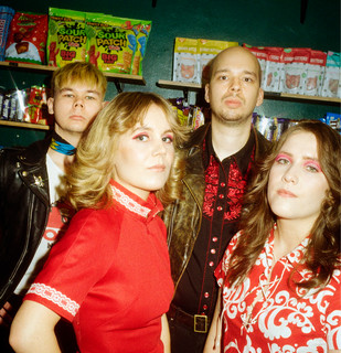 Kiss Disease Photo
