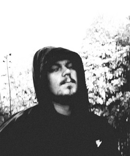 skiesvonax
