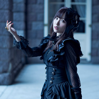 鈴木愛奈 Photo