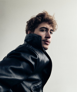 Diamond Cafe artist photo