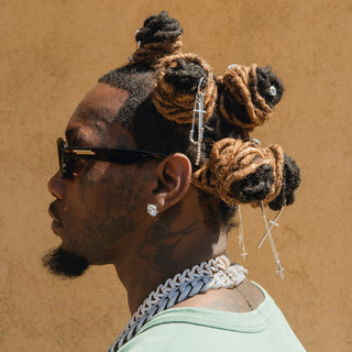 𝐀𝐚𝐫𝐲𝐚𝐯 • on Spotify