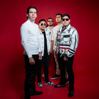 Diferente Nivel poster