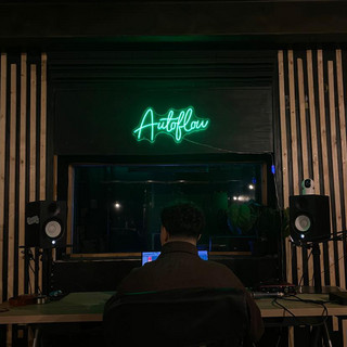 LOU
