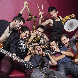 Luisga & Los Ajenos