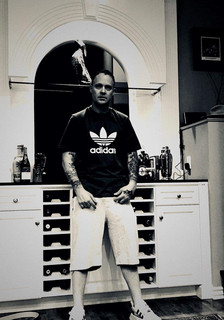 MR KINEX