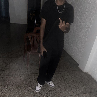 Ude