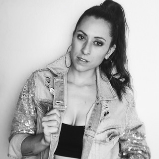 Laura Luppino cover