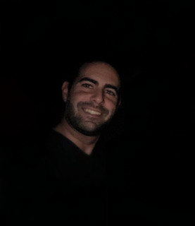 TON MOIZ