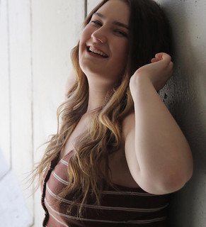 Julia Lav Photo