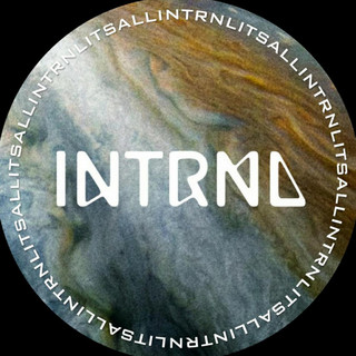 intrnl Photo