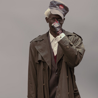 4Mr Frank White