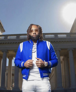 Moneyman and The Super 5 International Photo