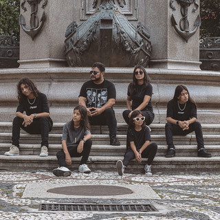 Família Seven poster