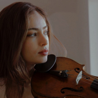 Helin-Mari Arderi trio Photo