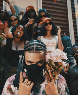 Dom Dior Photo