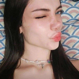 öznur