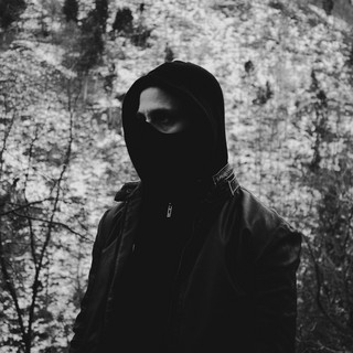 Mörkvind Photo