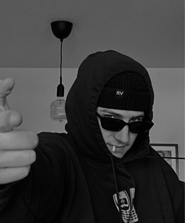 mo-g