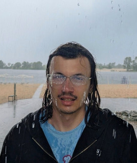 Денис Бойко