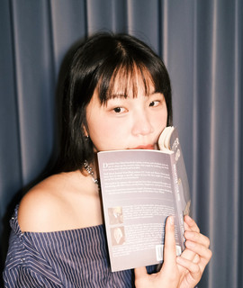 童心Valentina poster