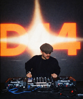 D44