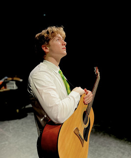 Zachary Barnvos