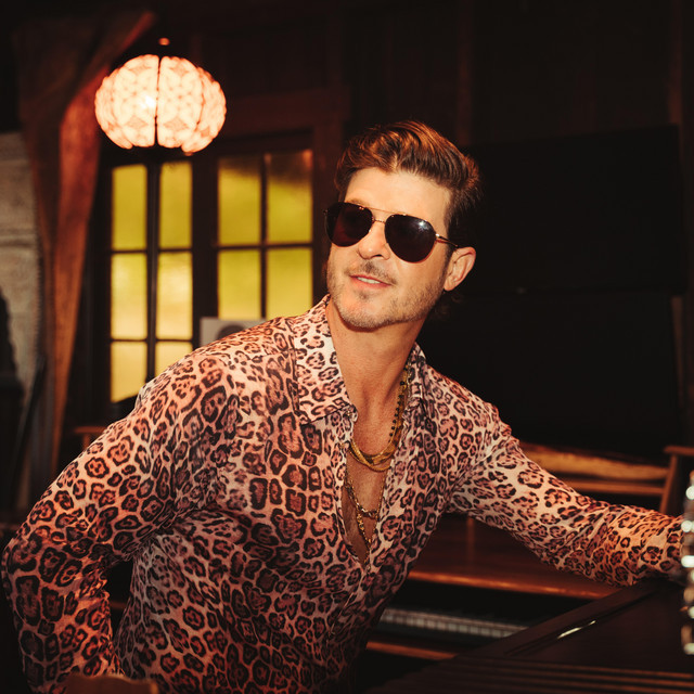 Robin Thicke image